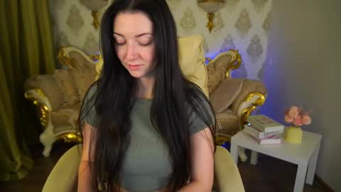 Emily online show from 02/09/25, 05:43
