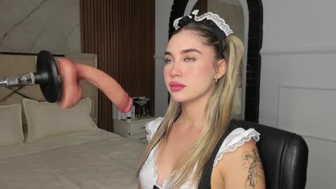 Emily Hendrix online show from 01/27/25, 07:35