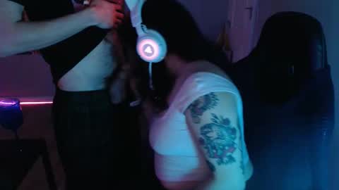 Snapshot of emilyhickeydai chatting on 04/08/26, 04:12 Punky Lime online show from 04/08/26, 04:12