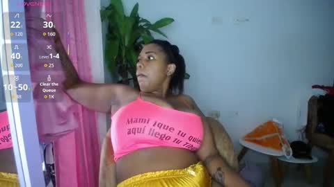 Snapshot of emilyhines__ chatting on 09/11/25, 09:37 Emilyhines online show from 09/11/25, 09:37