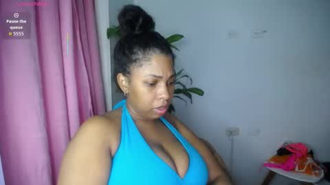 Snapshot of emilyhines__ chatting on 09/17/25, 10:11 Emilyhines online show from 09/17/25, 10:11