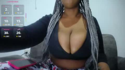 Snapshot of emilyhines__ chatting on 03/18/26, 11:19 Emilyhines online show from 03/18/26, 11:19