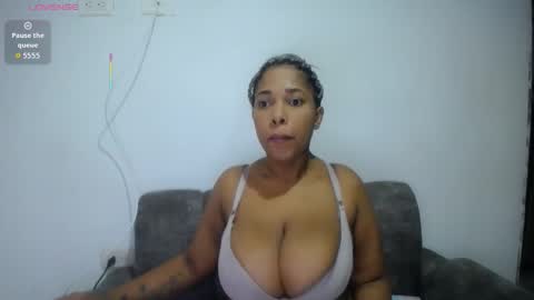 Snapshot of emilyhines__ chatting on 03/28/26, 10:09 Emilyhines online show from 03/28/26, 10:09