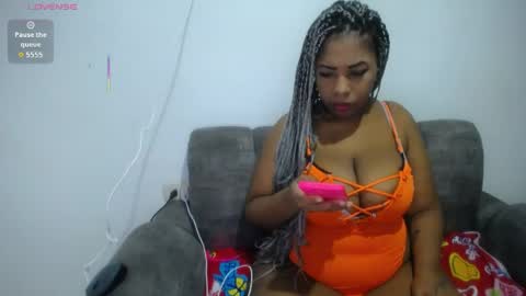 Snapshot of emilyhines__ chatting on 04/24/26, 10:56 Emilyhines online show from 04/24/26, 10:56