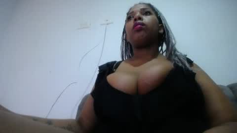 Snapshot of emilyhines__ chatting on 04/30/26, 08:26 Emilyhines online show from 04/30/26, 08:26