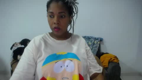 Snapshot of emilyhines__ chatting on 05/09/26, 02:17 Emilyhines online show from 05/09/26, 02:17