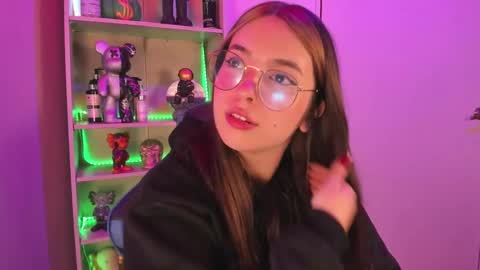 VALEEEN online show from 01/25/25, 03:52