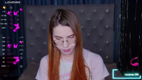 EmilyKents online show from 09/12/25, 01:49