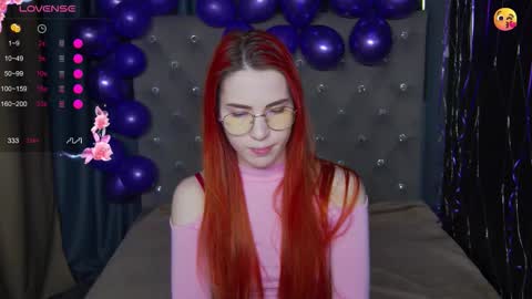 EmilyKents online show from 11/17/25, 02:06