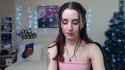 Emyli online show from 12/26/24, 09:15