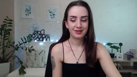 Emyli online show from 01/11/25, 08:43