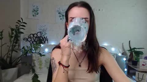 Emyli online show from 02/03/25, 11:58