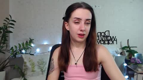 Emyli online show from 02/05/25, 09:07