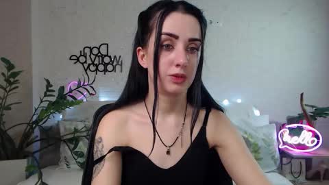 Emyli online show from 02/15/25, 11:58