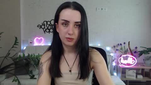 Emyli online show from 02/18/25, 09:20