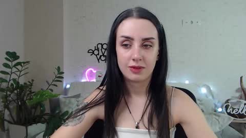 Emyli online show from 02/25/25, 12:03