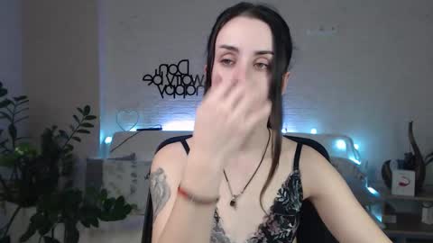 Emyli online show from 03/09/25, 10:19