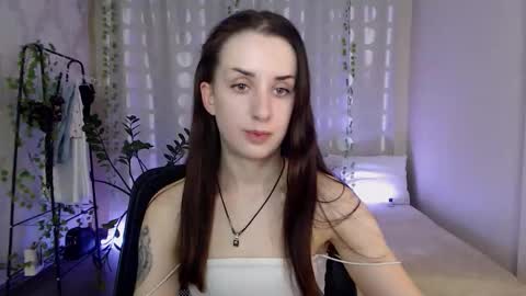 Emyli online show from 09/18/25, 05:15