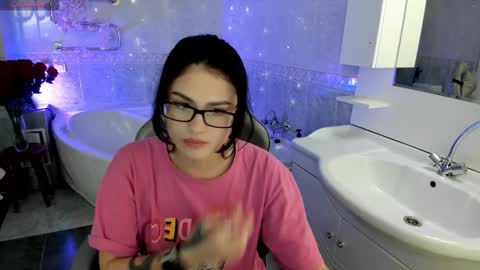 Emily online show from 11/02/25, 02:36