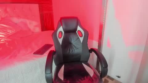 emilymora1_ online show from 07/11/26, 05:54