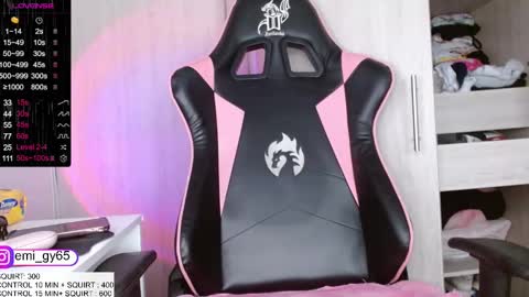 Emilyn online show from 09/15/25, 04:51