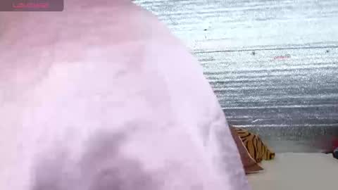 Snapshot of emilynessa_ chatting on 03/13/26, 04:02 emily nessa online show from 03/13/26, 04:02