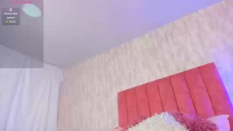 Snapshot of emilyparker__ chatting on 09/09/25, 09:47 My IG - EmilyParker   online show from 09/09/25, 09:47