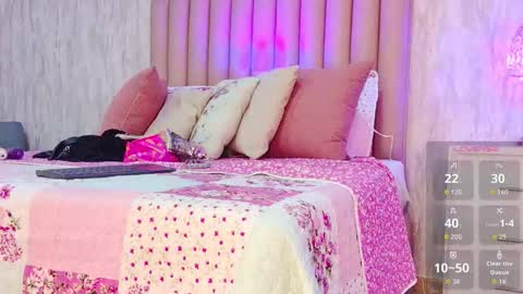 My IG - EmilyParker   online show from 11/04/25, 11:04