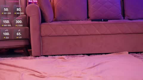 Hey i am  Emily     am -  pm online show from 03/01/25, 11:17