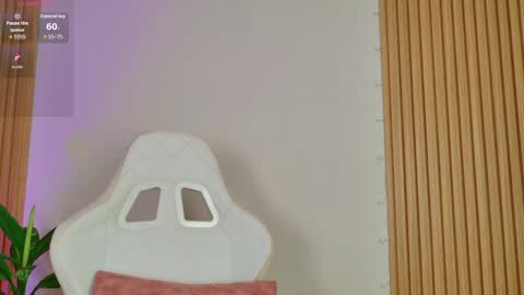 Snapshot of emilyrive chatting on 11/19/25, 09:31 Emily online show from 11/19/25, 09:31