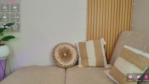 Snapshot of emilyrive chatting on 11/21/25, 10:03 Emily online show from 11/21/25, 10:03