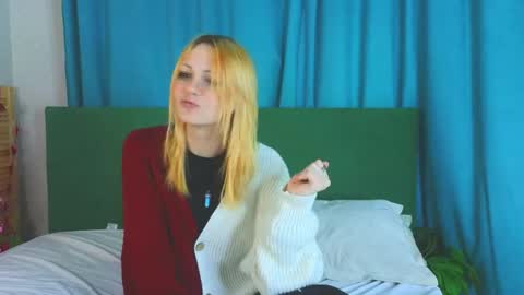 Snapshot of emilyrods chatting on 04/27/26, 04:05 emily online show from 04/27/26, 04:05