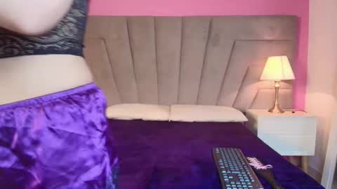 Snapshot of emilyroth chatting on 01/14/26, 07:19 emily online show from 01/14/26, 07:19