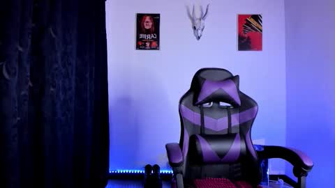  Emily Support me to have 100 likes plx online show from 11/26/25, 07:26