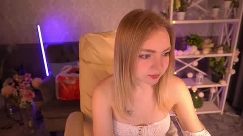 Snapshot of emilysunshines chatting on 03/09/25, 09:03  MY NAME IS Emily WELCOME EVERYONE I WILL BE HAPPY TO GIVE YOU WHAT YOU HAVE DREAMED OF FOR SO LONG online show from 03/09/25, 09:03