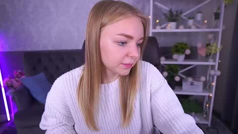 Snapshot of emilysunshines chatting on 09/30/25, 06:18  MY NAME IS Emily WELCOME EVERYONE I WILL BE HAPPY TO GIVE YOU WHAT YOU HAVE DREAMED OF FOR SO LONG online show from 09/30/25, 06:18