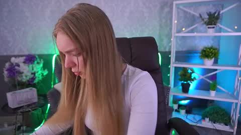  MY NAME IS Emily WELCOME EVERYONE I WILL BE HAPPY TO GIVE YOU WHAT YOU HAVE DREAMED OF FOR SO LONG online show from 12/17/25, 07:03