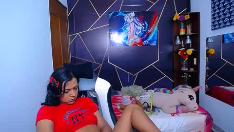 Snapshot of emilytssweet chatting on 09/23/25, 05:49 Emily online show from 09/23/25, 05:49