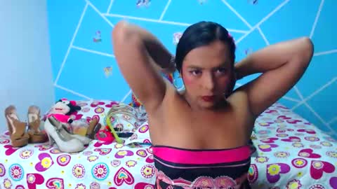 Snapshot of emilytssweet chatting on 10/22/25, 02:06 Emily online show from 10/22/25, 02:06