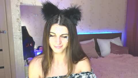 Snapshot of emilytucker chatting on 12/20/24, 01:36 Emily online show from 12/20/24, 01:36