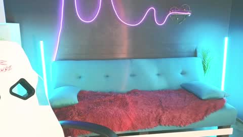 Snapshot of emilytucker chatting on 02/01/25, 04:56 Emily online show from 02/01/25, 04:56