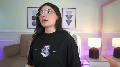 Snapshot of emilyturnerx chatting on 10/28/25, 07:16 Emily Turner online show from 10/28/25, 07:16