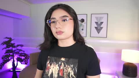 Snapshot of emilyturnerx chatting on 11/13/25, 07:13 Emily Turner online show from 11/13/25, 07:13