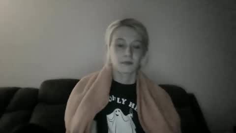 emilywarren296 online show from 10/22/25, 11:21