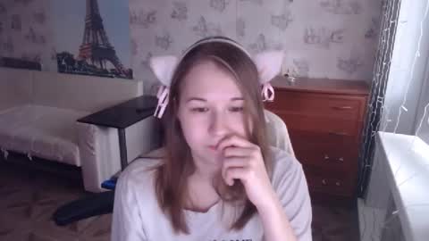 Snapshot of emilyway chatting on 02/04/25, 11:38 emilyway online show from 02/04/25, 11:38