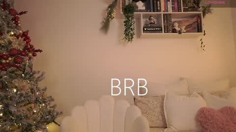 IG thickemmsss online show from 12/14/24, 11:01