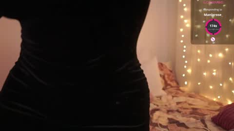 IG thickemmsss online show from 02/06/25, 10:43