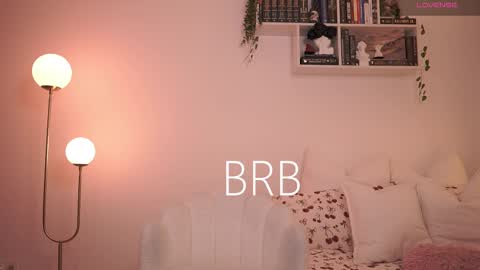 IG thickemmsss online show from 02/19/25, 08:31