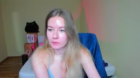 Emily online show from 02/11/25, 09:09