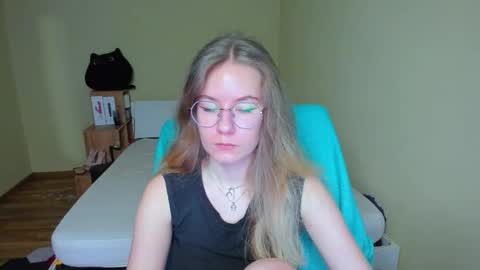 Emily online show from 02/16/25, 09:48